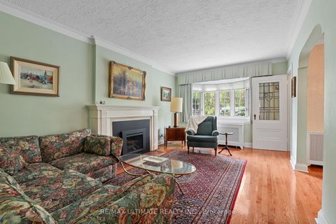 Photo 1 at 191 Glenvale Boulevard, Leaside, Toronto