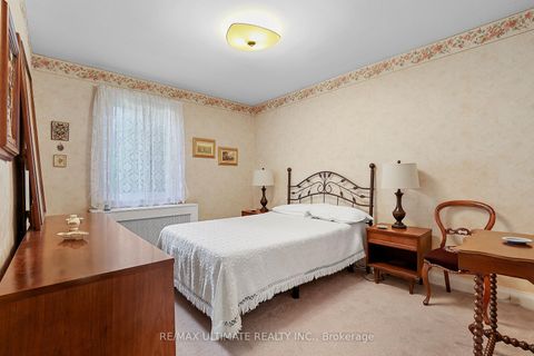 Photo 9 at 191 Glenvale Boulevard, Leaside, Toronto