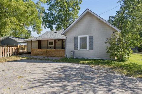 Photo 4 at 28 St James Street, Sutton & Jackson's Point, Georgina