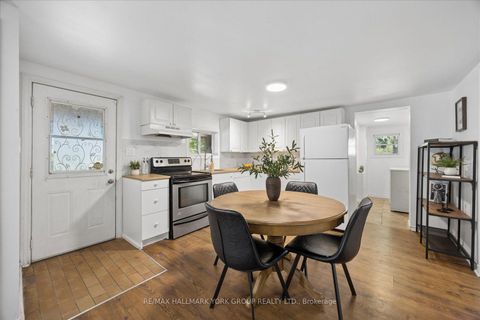Photo 8 at 28 St James Street, Sutton & Jackson's Point, Georgina