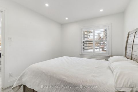 Photo 16 at 37 Wilmar Road, City Centre West, Toronto