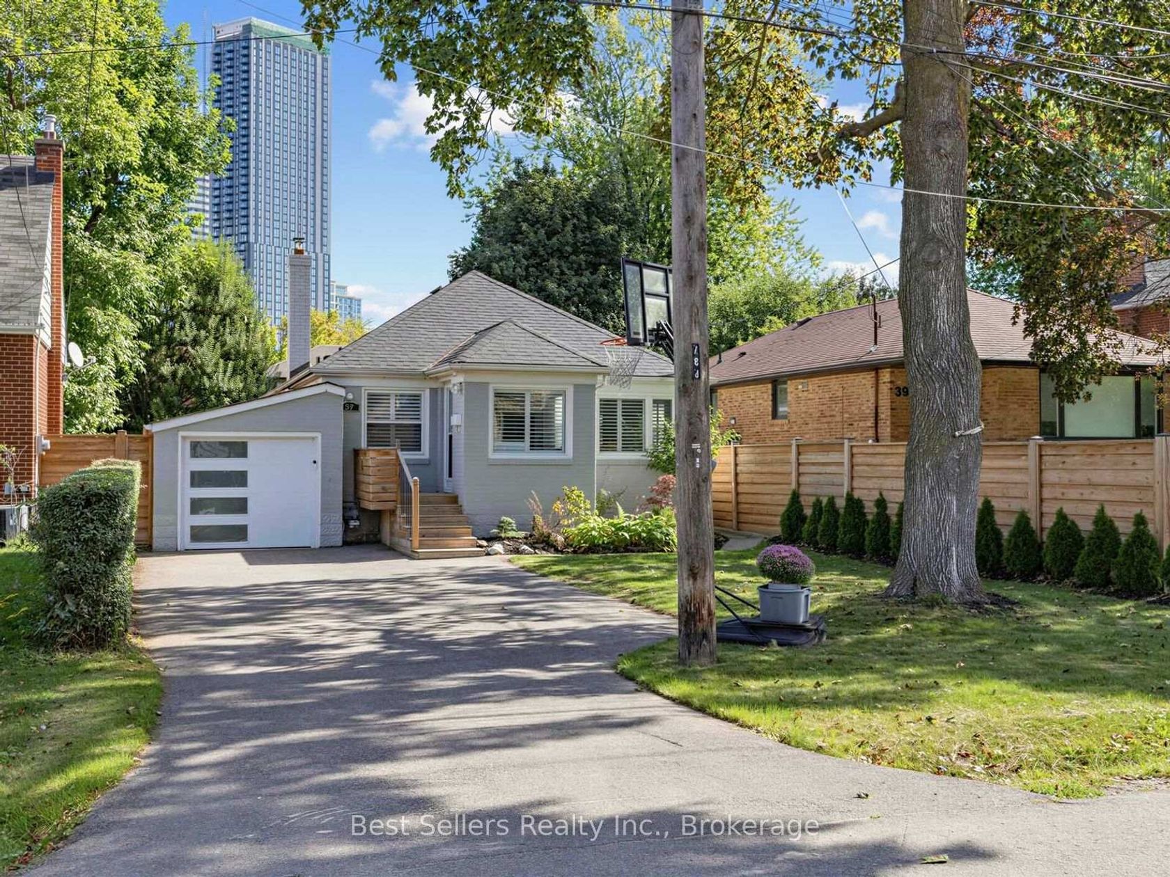37 Wilmar Road, City Centre West, Toronto 