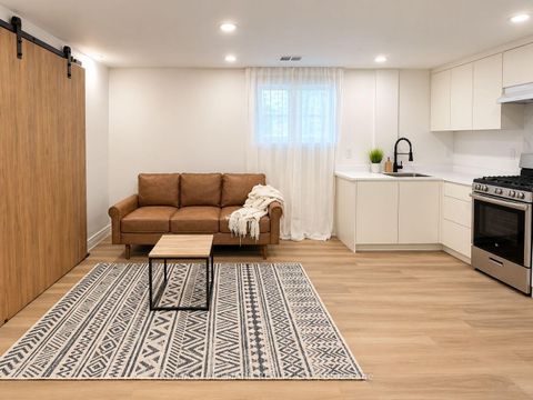 Photo 15 at 38 Cavotti Crescent, Bathurst Manor, Toronto