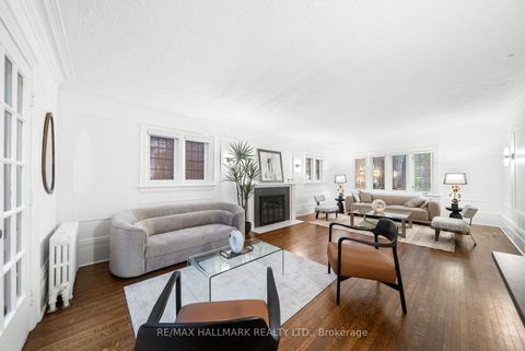 Photo 6 at 16 Elderwood Drive, Forest Hill South, Toronto