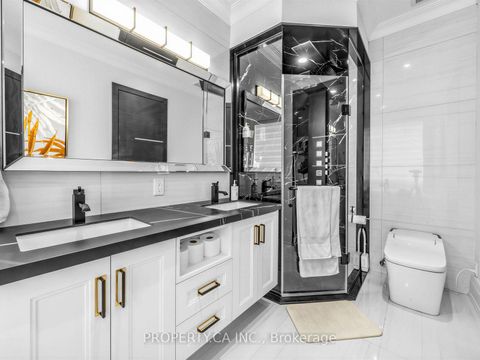 Photo 17 at 370 Hillsdale Avenue E, Mount Pleasant East, Toronto