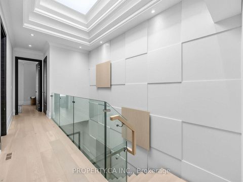 Photo 18 at 370 Hillsdale Avenue E, Mount Pleasant East, Toronto