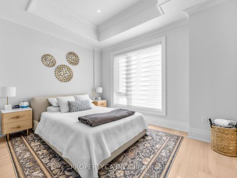 Photo 20 at 370 Hillsdale Avenue E, Mount Pleasant East, Toronto