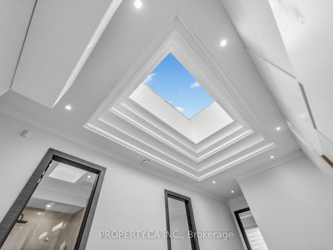 Photo 26 at 370 Hillsdale Avenue E, Mount Pleasant East, Toronto