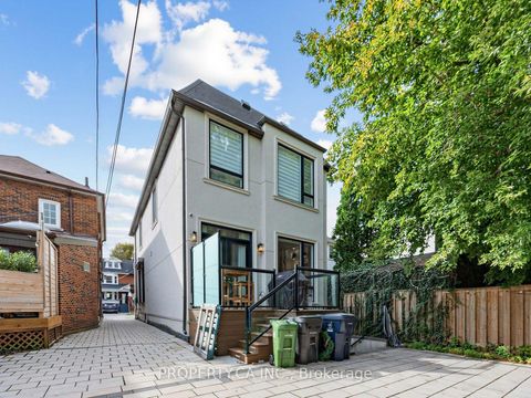 Photo 36 at 370 Hillsdale Avenue E, Mount Pleasant East, Toronto