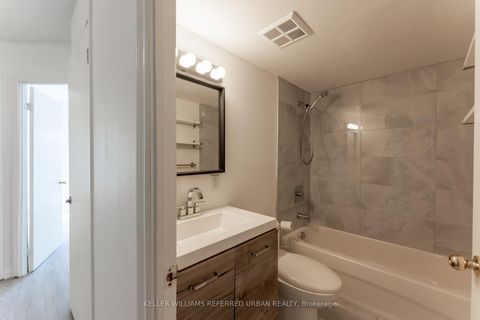Photo 6 at 651 - 3 Everson Drive, Willowdale East, Toronto