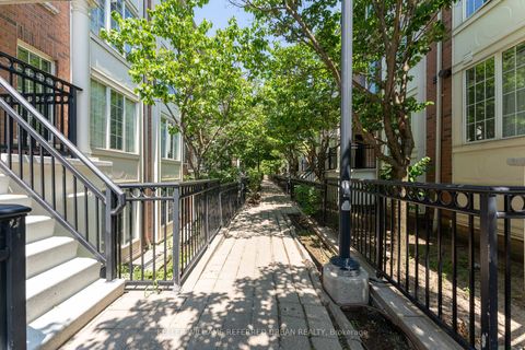 Photo 14 at 651 - 3 Everson Drive, Willowdale East, Toronto