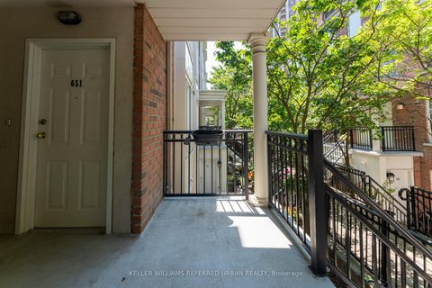 Photo 15 at 651 - 3 Everson Drive, Willowdale East, Toronto