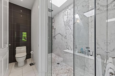Photo 24 at 20B Woodlawn Avenue W, St. Clair, Toronto