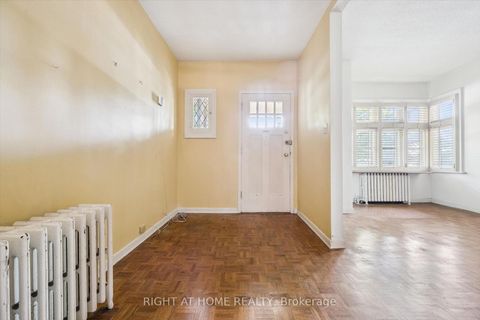 Photo 6 at 4 Jean Street, Moore Park, Toronto