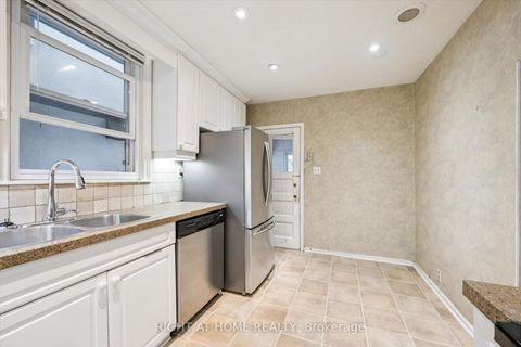 Photo 13 at 4 Jean Street, Moore Park, Toronto