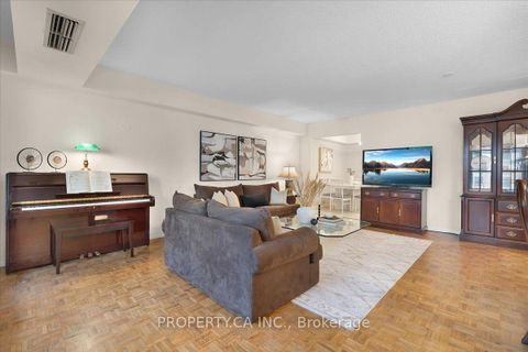 Photo 4 at 503 - 260 Heath Street W, Forest Hill South, Toronto