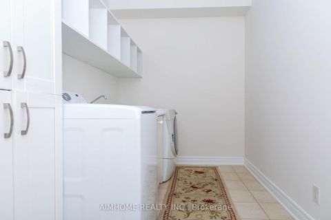 Photo 30 at 72 Brass Drive, Jefferson, Richmond Hill