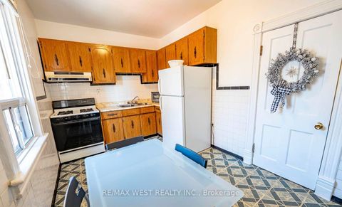 Photo 19 at 217 Gladstone Avenue, Little Portugal, Toronto