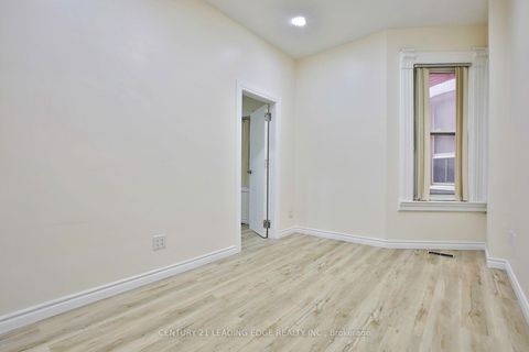 Photo 6 at 9 Borden Street, University, Toronto