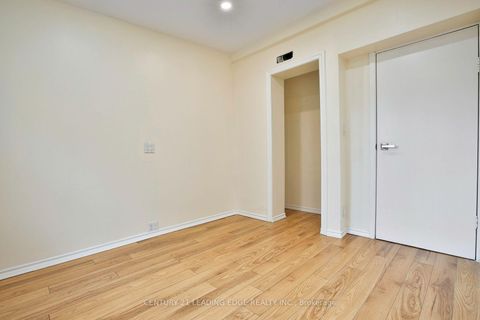 Photo 22 at 9 Borden Street, University, Toronto