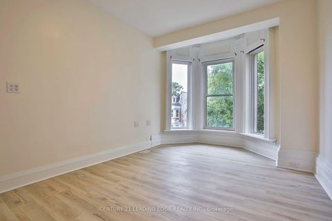 Photo 31 at 9 Borden Street, University, Toronto