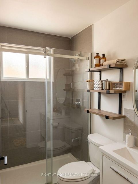 Photo 2 at 58 Deanvar Avenue, Maryvale, Toronto