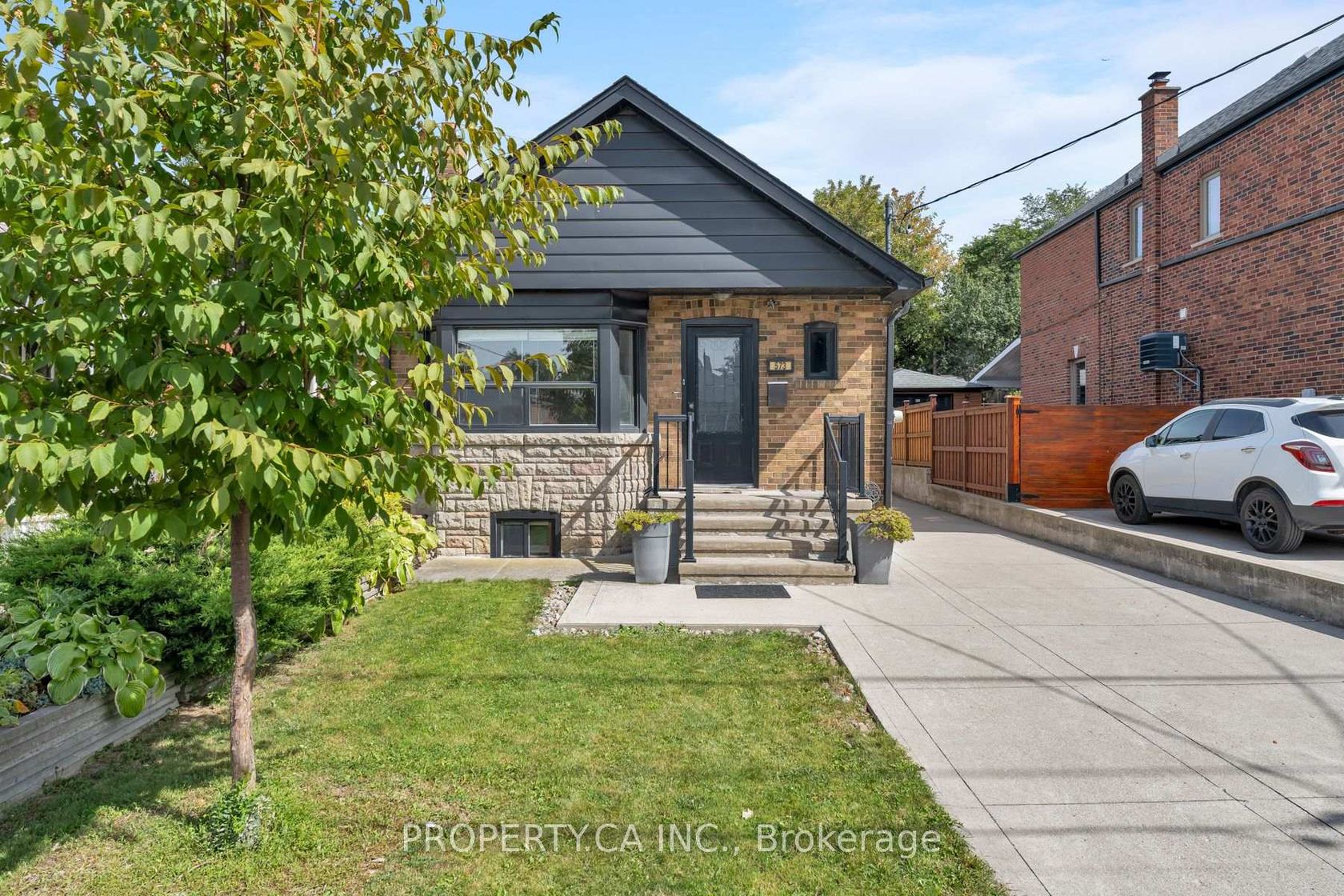 573 Northcliffe Boulevard, Oakwood Village, Toronto 