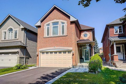 Photo 1 at 47 Melville Street, Langstaff, Richmond Hill