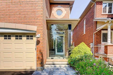 Photo 2 at 47 Melville Street, Langstaff, Richmond Hill