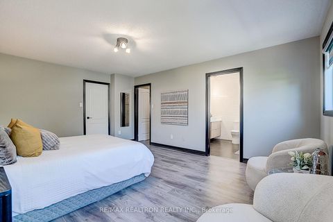Photo 21 at 47 Melville Street, Langstaff, Richmond Hill