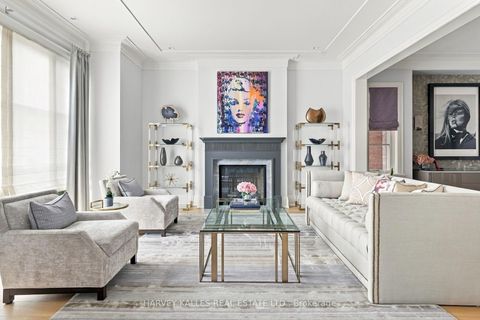 Photo 2 at 221 Dunvegan Road, Forest Hill South, Toronto