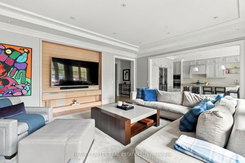 Photo 16 at 221 Dunvegan Road, Forest Hill South, Toronto