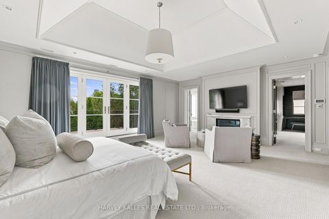 Photo 22 at 221 Dunvegan Road, Forest Hill South, Toronto