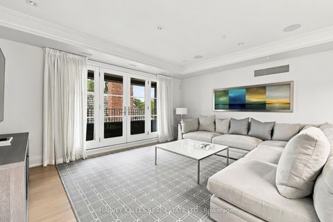 Photo 32 at 221 Dunvegan Road, Forest Hill South, Toronto