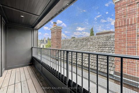 Photo 33 at 221 Dunvegan Road, Forest Hill South, Toronto