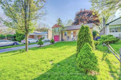 Photo 0 at 32 Lauralynn Crescent, Malvern West, Toronto