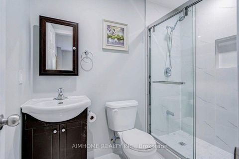 Photo 8 at 32 Lauralynn Crescent, Malvern West, Toronto