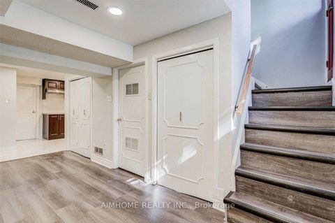 Photo 13 at 32 Lauralynn Crescent, Malvern West, Toronto