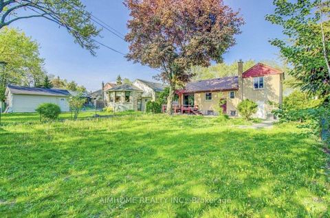 Photo 19 at 32 Lauralynn Crescent, Malvern West, Toronto