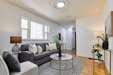 Photo 7 at 93 Pinegrove Avenue, Cliffside, Toronto