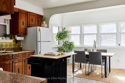 Photo 9 at 93 Pinegrove Avenue, Cliffside, Toronto