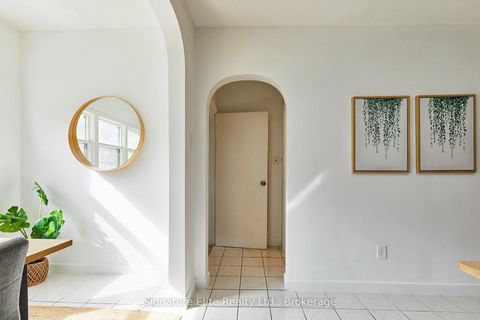 Photo 14 at 93 Pinegrove Avenue, Cliffside, Toronto