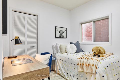 Photo 18 at 93 Pinegrove Avenue, Cliffside, Toronto