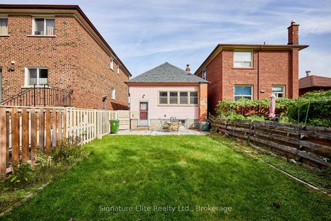 Photo 25 at 93 Pinegrove Avenue, Cliffside, Toronto