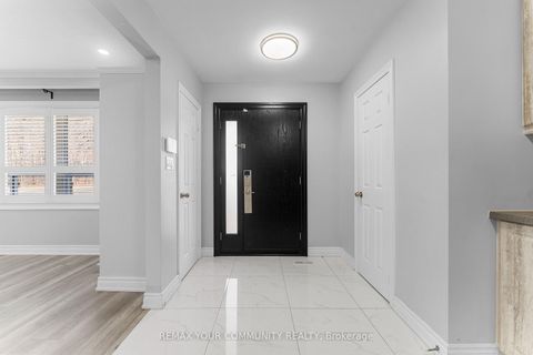 Photo 1 at 54 Saratoga Drive, Bendale, Toronto