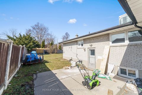Photo 26 at 54 Saratoga Drive, Bendale, Toronto