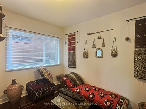 Photo 28 at 33 Blue Forest Drive, Bathurst Manor, Toronto