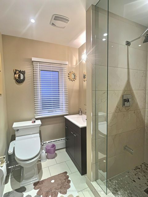 Photo 29 at 33 Blue Forest Drive, Bathurst Manor, Toronto