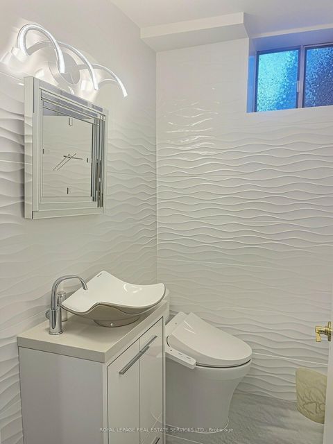 Photo 31 at 33 Blue Forest Drive, Bathurst Manor, Toronto