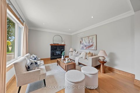 Photo 7 at 18 Gosling Road, Maple, Vaughan